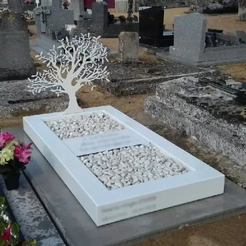 tombe-moderne-blanche-avec-arbre-Artombal tombe-moderne-blanche-avec-arbre-Artombal